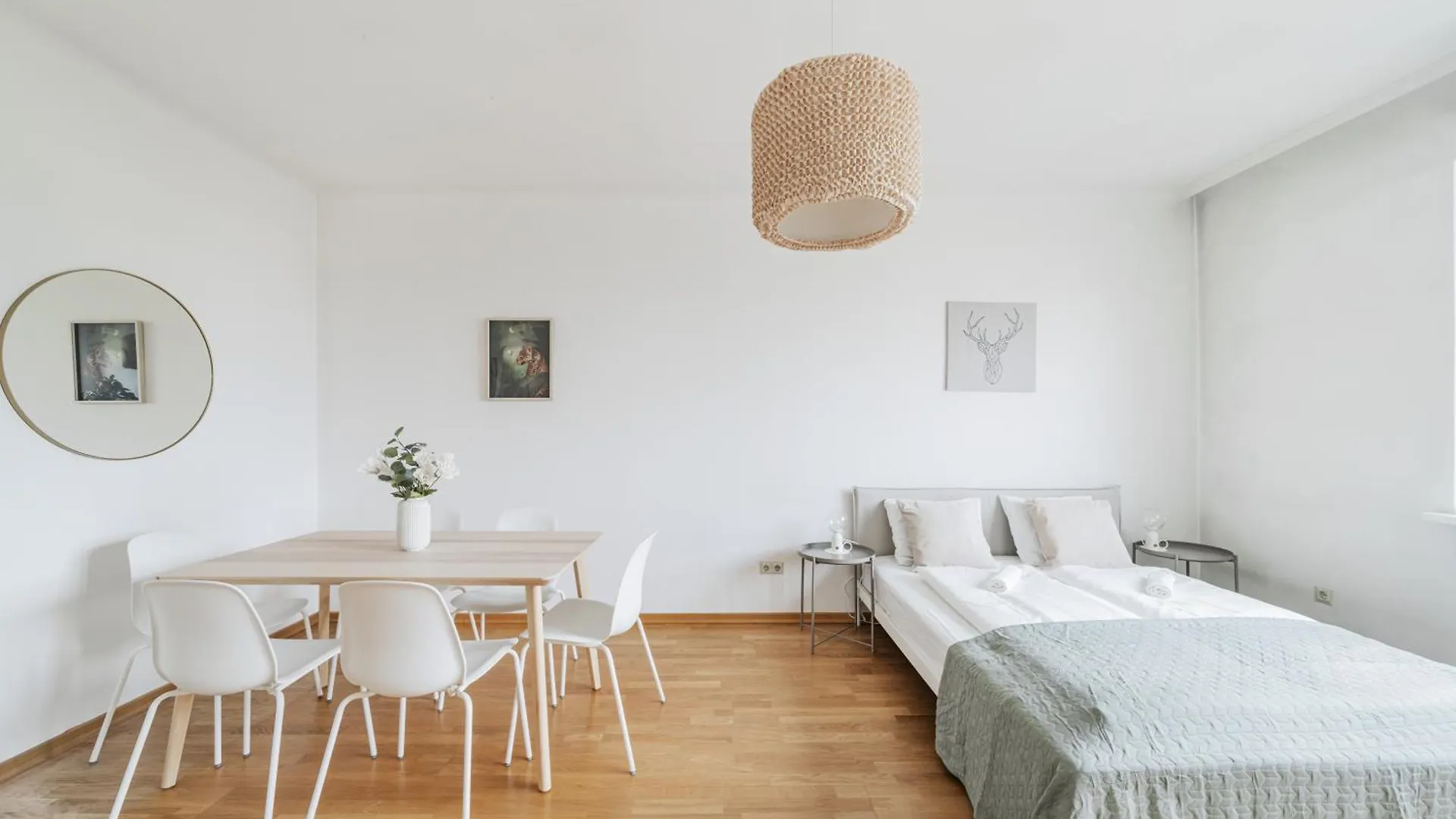Gemuetliche 2-Zimmer Wohnung Im Herzen Wiens Austria